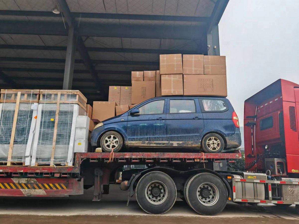 沈陽市到西安市物流公司專線直達(dá)-零擔(dān)2元/公斤-4天到達(dá)裝車實(shí)拍